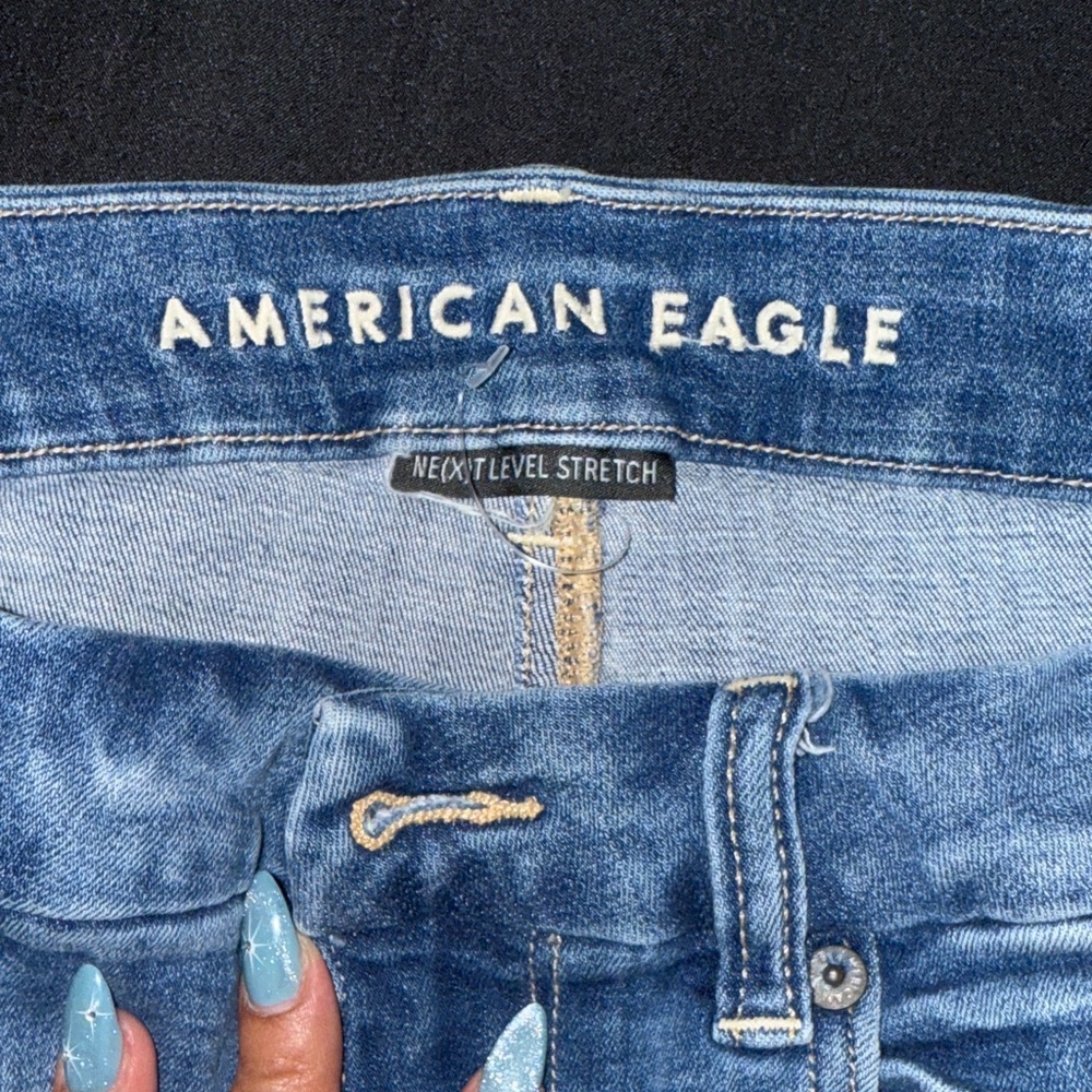 American Eagle Denim Blue Women's Shorts - Picture 5 of 9